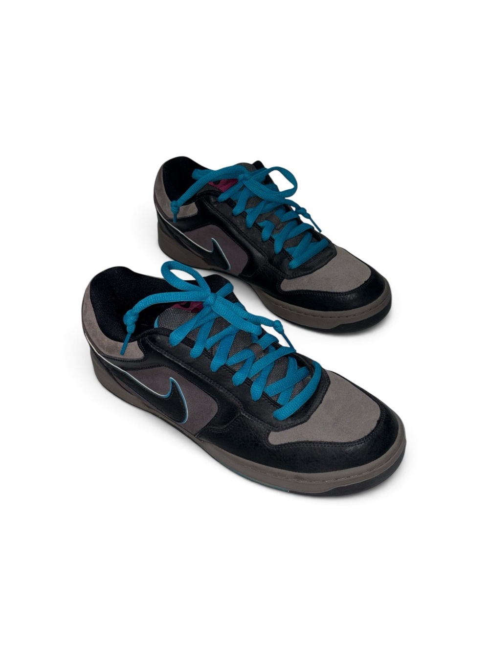 Nike Skeet Men’s Black and Gray Size 12 Low Top Skate Shoes